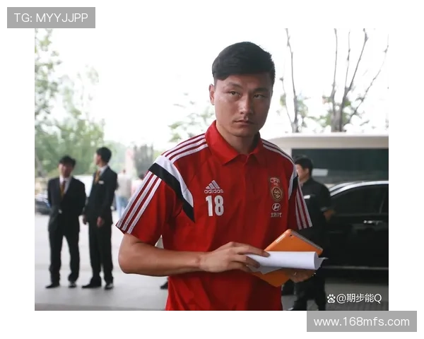 铜梁龙董事长：培养年轻人助力国足腾飞